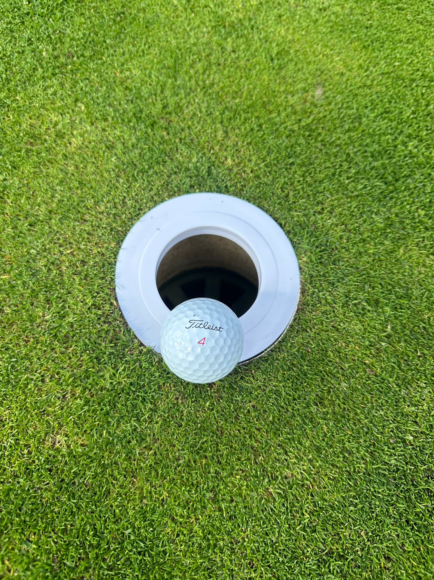 Golf Hole Reducer - Perfect Speed & Line